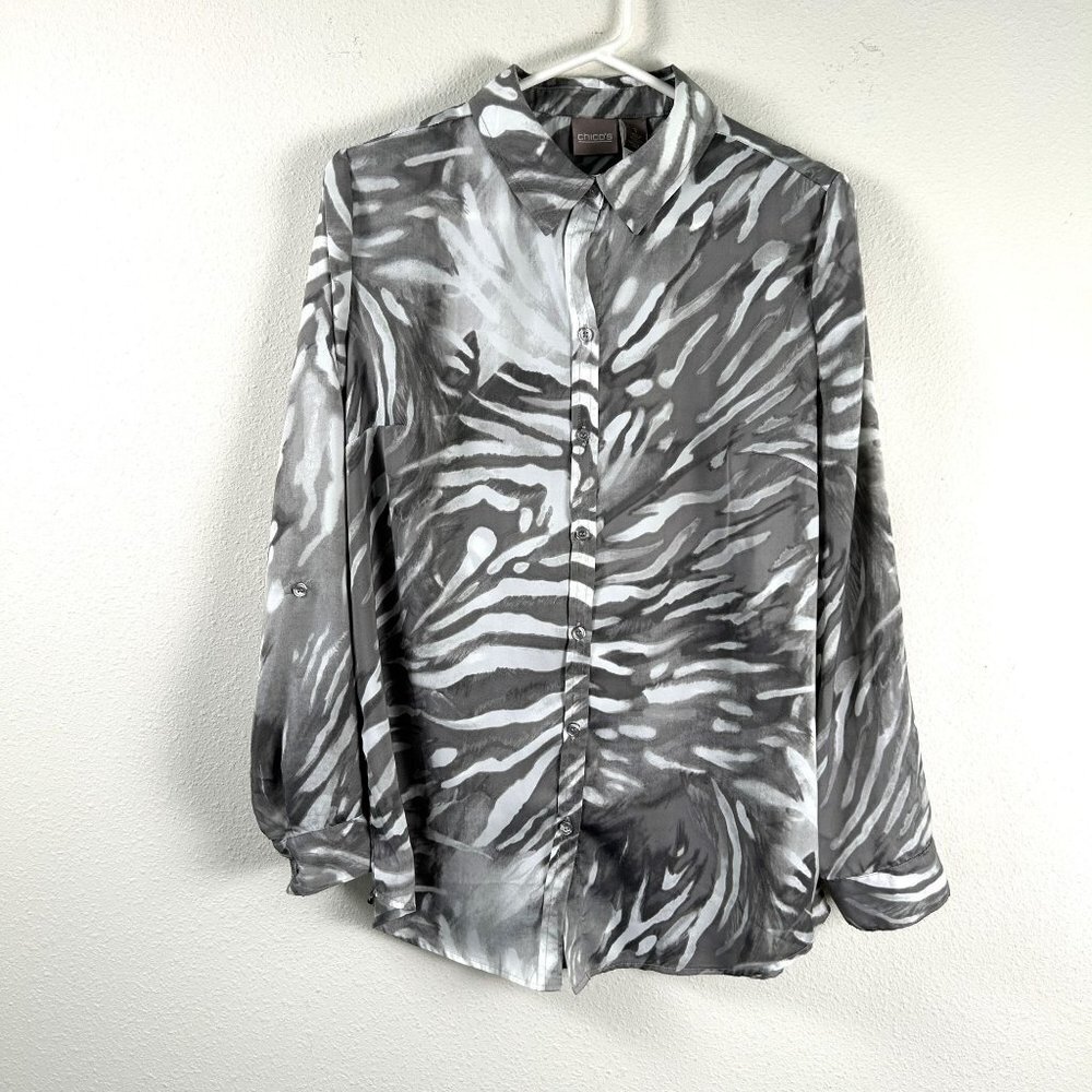 Chicos Blouse Womens Size M 1 Gray Animal Print‎ Button Up Top Roll Tab Sleeve